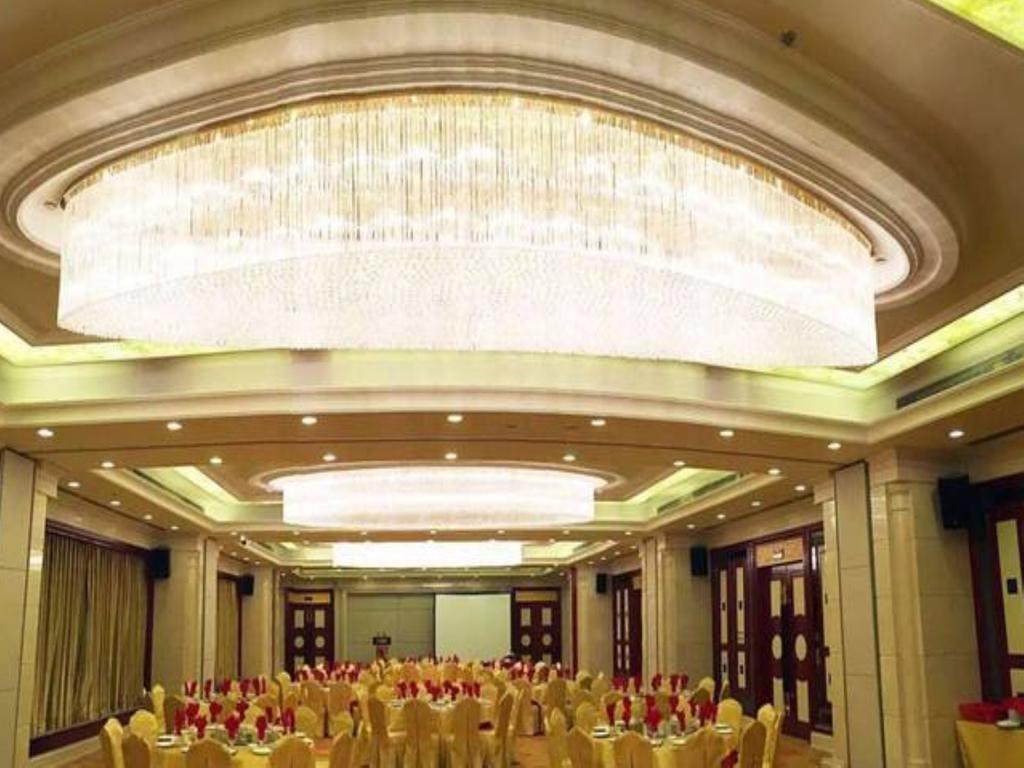 Hotel Howard Johnson Peace Shanghai